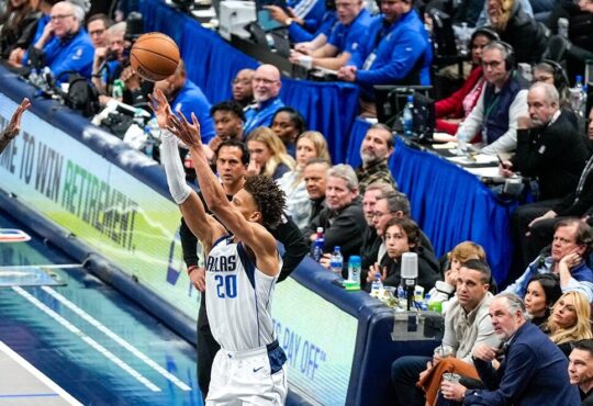 Kessler Edwards, Dallas Mavericks, NBA