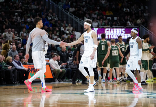 Klay Thompson, Dalas Mavericks, Milwaukee Bucks, NBA
