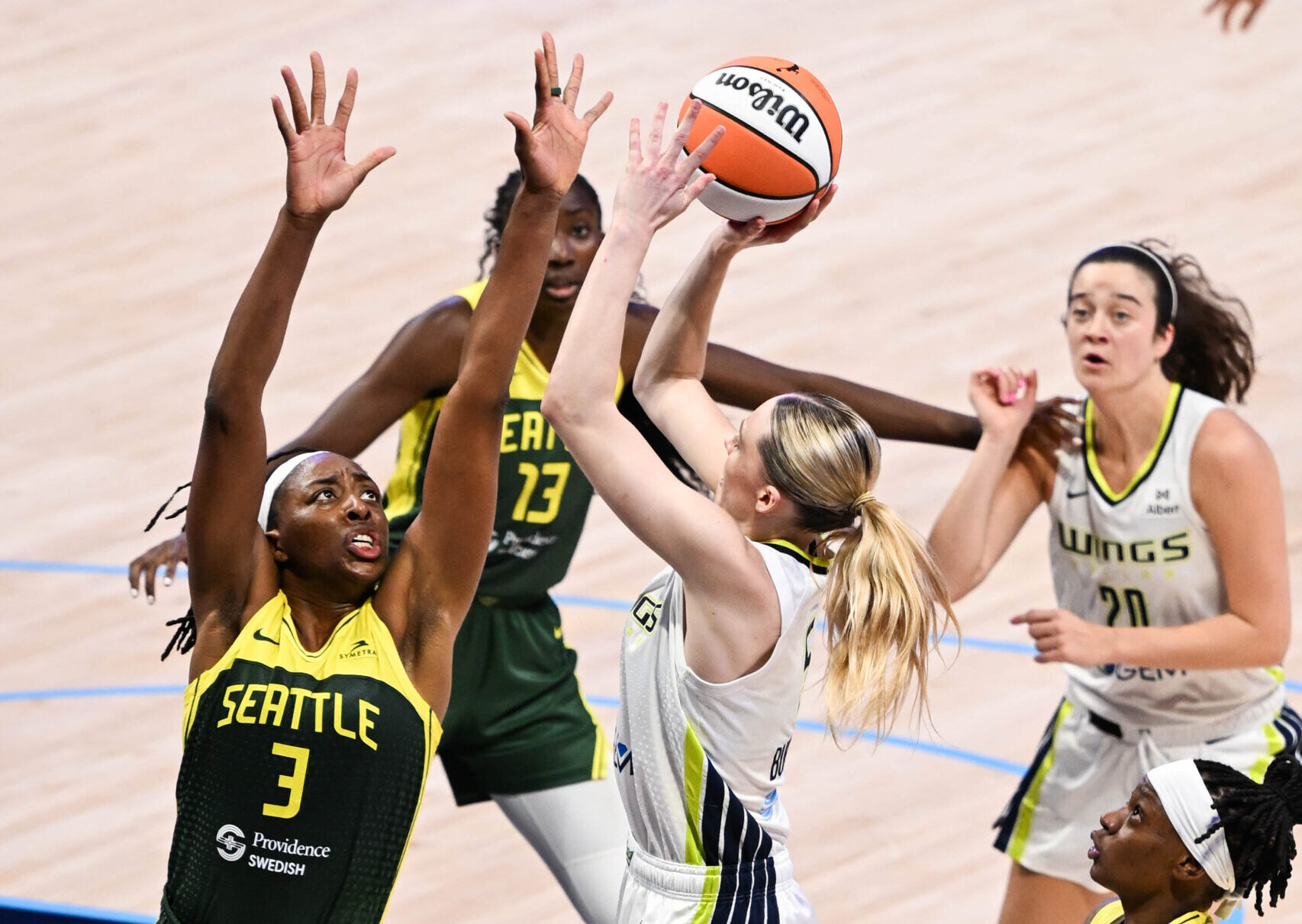 Paige Bueckers, Dallas Wings, WNBA, Seattle Storm