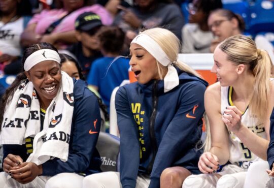 Paige Bueckers, Dallas Wings, WNBA, DiJonai Carrington, Arike Ogunbowale