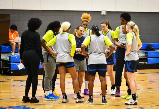 Paige Bueckers, Arike Ogunbowale, Dallas Wings, WNBA