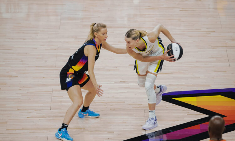 Paige Bueckers, Dallas Wings, Phoenix Mercury, WNBA