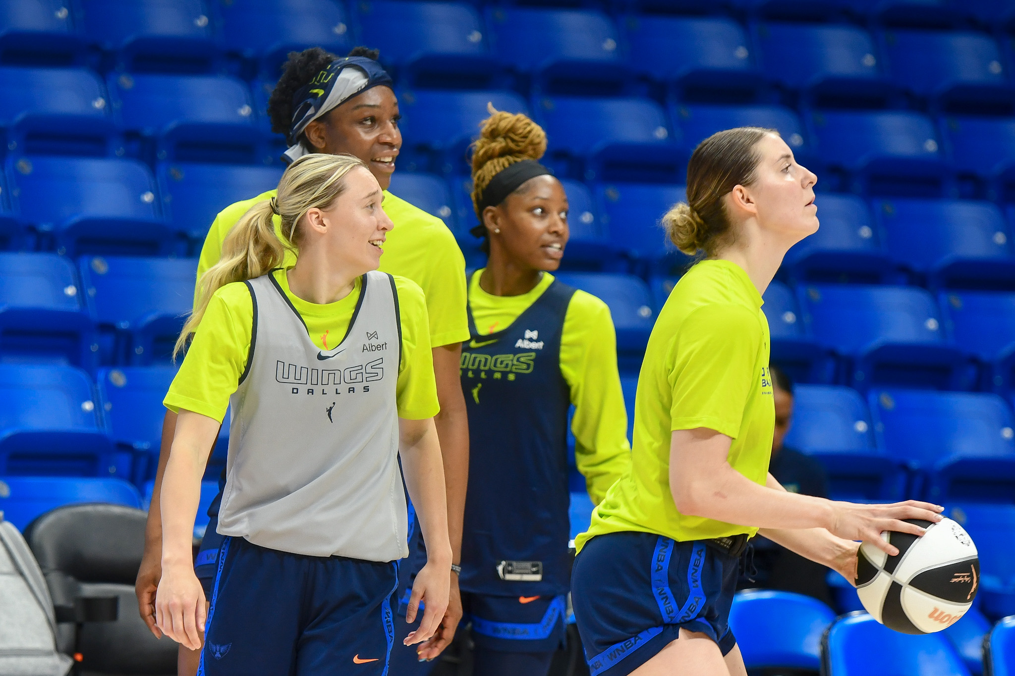 Teaira McCowan, Luisa Geiselsöder, Dallas Wings, WNBA