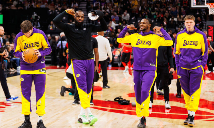 NBA Trade Idea Sends Los Angeles Lakers' LeBron James, Bronny James, Dalton Knecht to Miami Heat