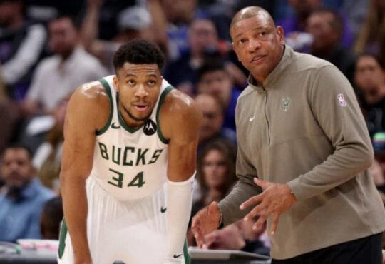 Giannis Antetokounmpo, Milwaukee Bucks, NBA, Golden State Warriors