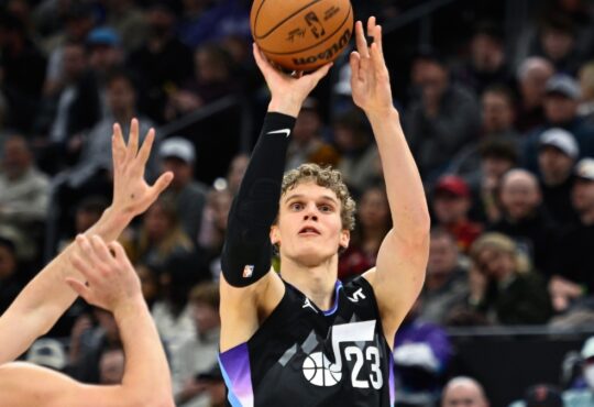Lauri Markkanen, Utah Jazz, NBA, Los Angeles Lakers