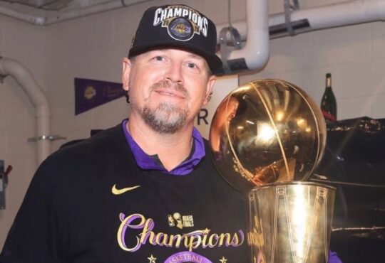 Mike Penberthy, Los Angeles Lakers, NBA
