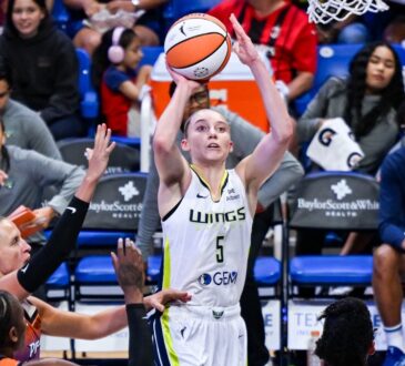 Paige Bueckers, Dallas Wings, WNBA, Phoenix Mercury