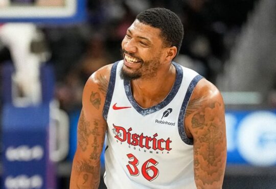 Luka Dončić, Marcus Smart, LeBron James, Los Angeles Lakers, NBA