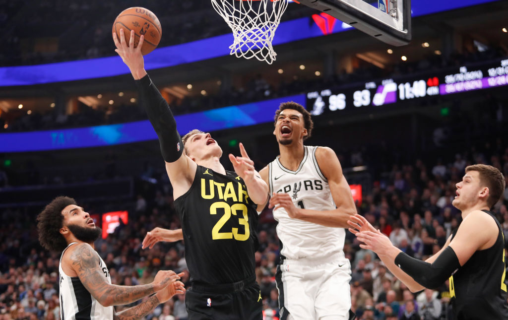 NBA Trade Idea Sends Utah Jazz's Lauri Markkanen to San Antonio Spurs