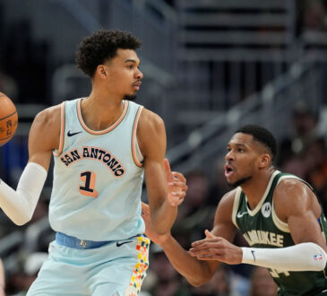 NBA Trade Idea Sends Milwaukee Bucks' Giannis Antetokounmpo to Victor Wembanyama's San Antonio Spurs