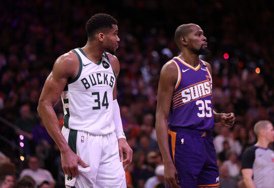 Giannis Antetokounmpo, Kevin Durant, San Antonio Spurs, Milwaukee Bucks, NBA