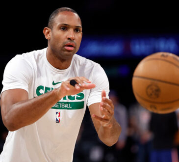 Al Horford Expected to Sign With Golden State Warriors or Retire From NBA