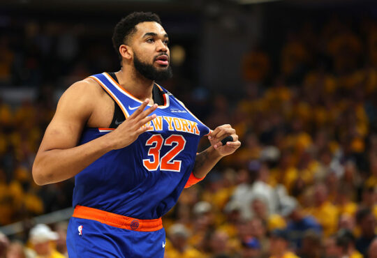 NBA Trade Idea Sends New York Knicks' Karl-Anthony Towns to Milwaukee Bucks