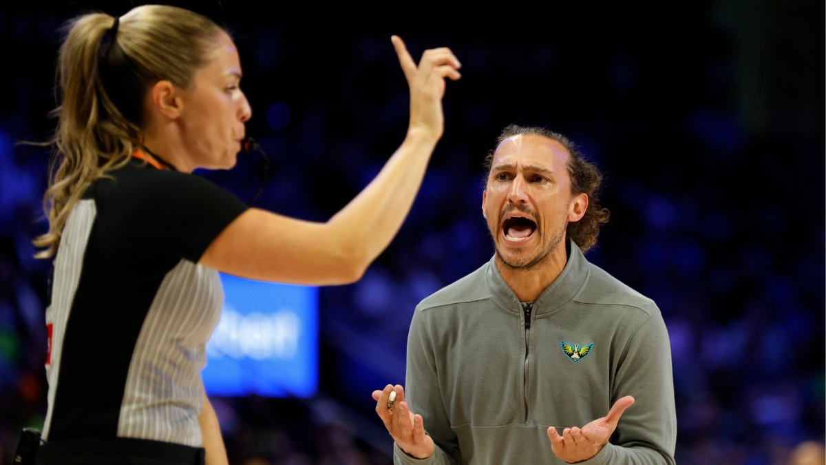 Paige Bueckers, Dallas Wings, WNBA, Chris Koclanes