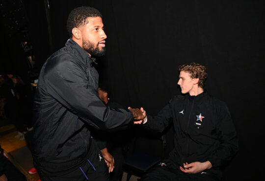 NBA Trade Idea Sends Lauri Markkanen to Philadelphia 76ers, Paul George to Utah Jazz