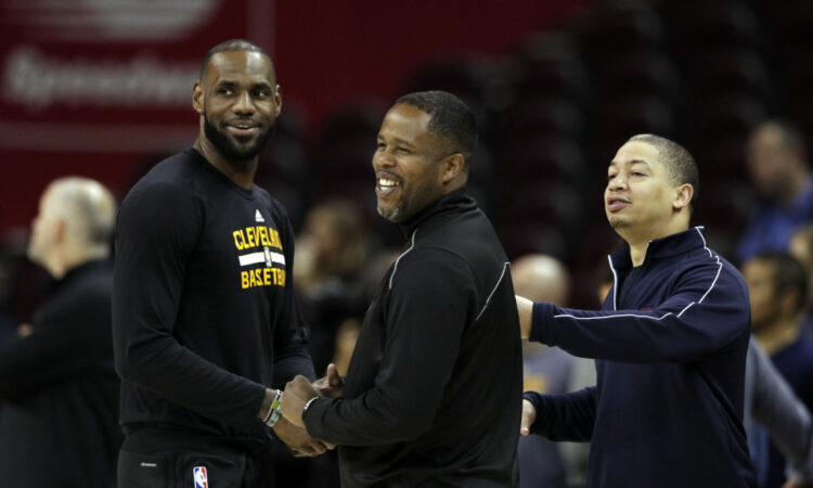 Lakers, LeBron James, Damon Jones, NBA