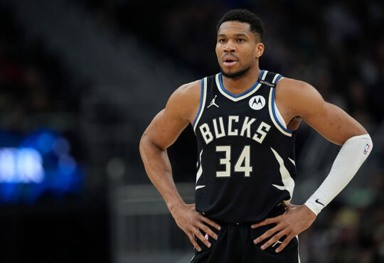 Milwaukee Bucks, New York Knicks Discussed Giannis Antetokounmpo Trade NBA