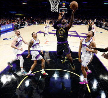 LeBron James, Los Angeles Lakers, Deandre Ayton, NBA