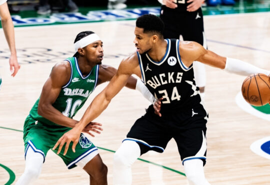 Giannis Antetokounmpo, Milwaukee Bucks, Dallas Mavericks, NBA