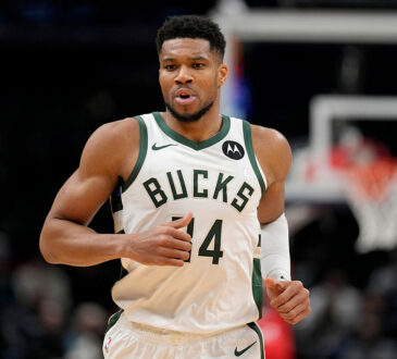Giannis Antetokounmpo, New York Knicks, Milwaukee Bucks, NBA