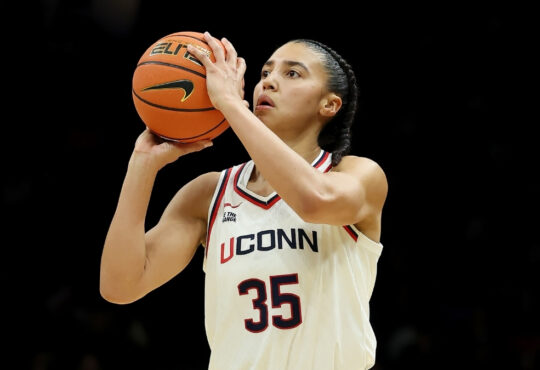 Azzi Fudd, Dallas Wings, WNBA, UConn