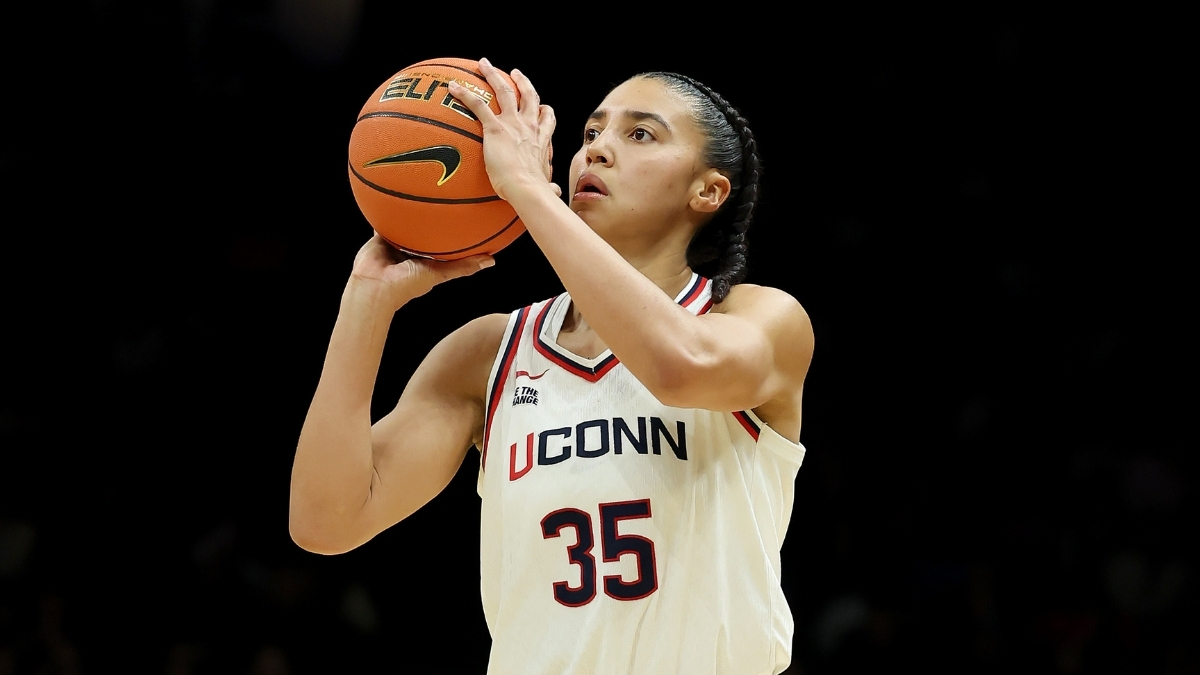 Azzi Fudd, Dallas Wings, WNBA, UConn