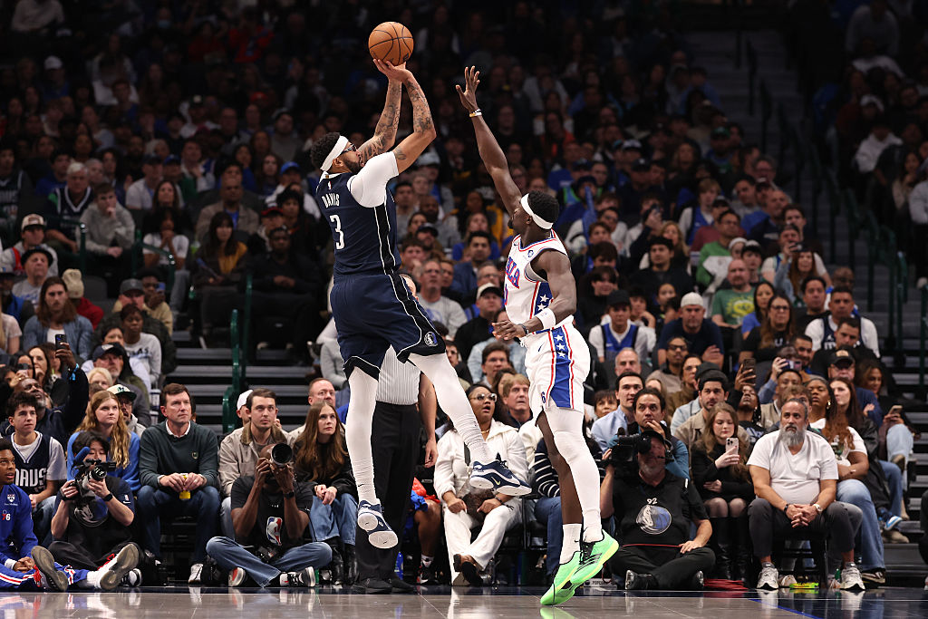 NBA, Anthony Davis, Dallas Mavericks, Clippers, Milwaukee Bucks