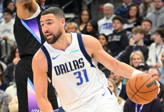 Klay Thompson, Dallas Mavericks, NBA News