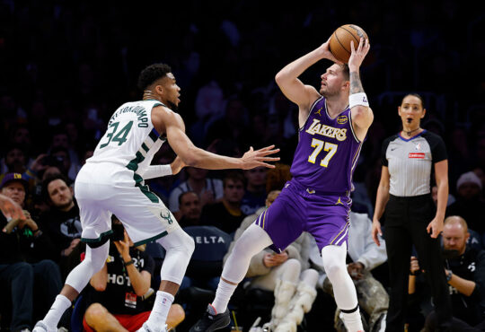 NBA Los Angeles Lakers 'Viable Threat' To Trade For Milwaukee Bucks' Giannis Antetokounmpo This Offseason