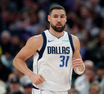 NBA: Klay Thompson runs up the court for the Dallas Mavericks during the first half against the Utah Jazz at the Delta Center