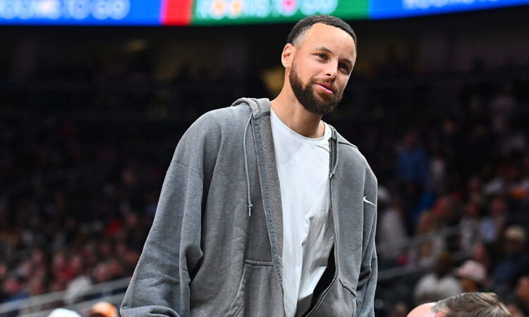 Golden State Warriors guard Stephen Curry