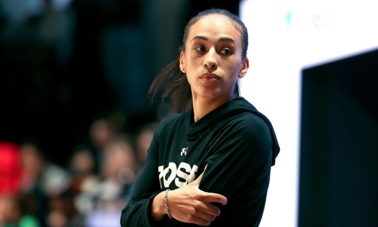 Nola Henry watches from the sideline during Rose’s Unrivaled 2026 game against Hive at Sephora Arena in Medley, Florida.