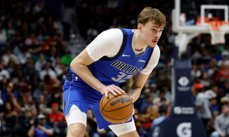 Cooper Flagg drives to the basket during the Dallas Mavericks’ game against the New Orleans Pelicans at Smoothie King Center on March 16, 2026.