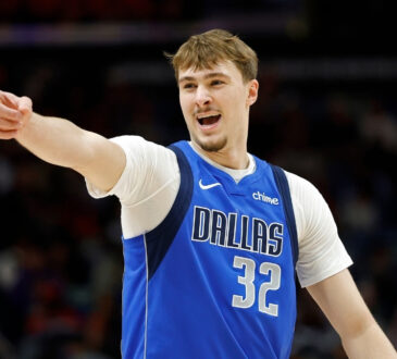 Cooper Flagg reacts during the first half of the Mavericks’ game against the Pelicans at Smoothie King Center on March 16, 2026.