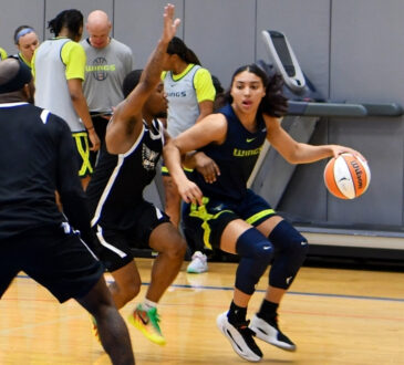 Dallas Wings rookie Azzi Fudd drives to the basket along the baseline during a 5-on-5 scrimmage at College Park Center.