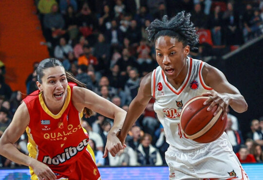 Lindsey Allen of CBK Mersin competes for the ball against Pinelopi Pavlopoulou during the EuroCup Women final in Turkiye.