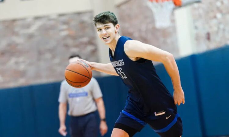 Sergio De Larrea dribbles the ball during Dallas Mavericks Summer League practice ahead of Las Vegas debut