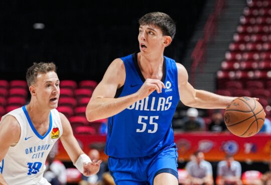 Mavericks guard Sergio De Larrea (55) dribbles past an Oklahoma City Thunder defender during a Summer League game