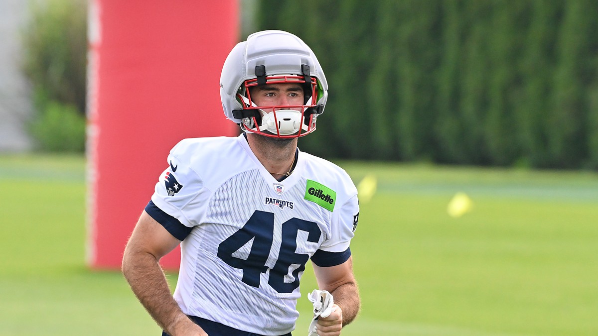 New England Patriots tight end Mitch Van Vooren jogs onto the field in a No. 46 practice jersey.