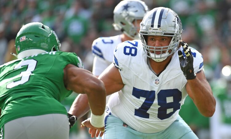 Dallas Cowboys offensive tackle Terence Steele sets to block Philadelphia Eagles linebacker Nolan Smith Jr. off the edge.