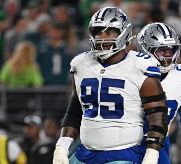 Dallas Cowboys defensive tackle Kenny Clark looks toward the sideline during a game against the Philadelphia Eagles.