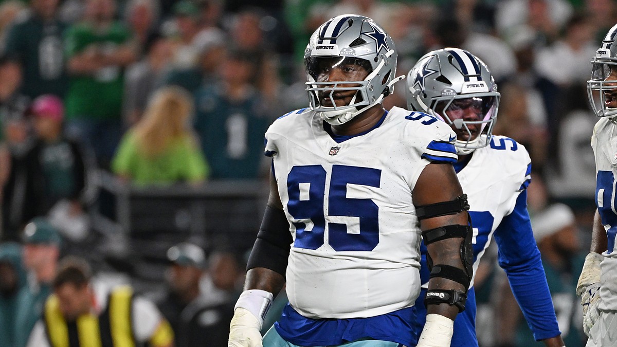 Dallas Cowboys defensive tackle Kenny Clark looks toward the sideline during a game against the Philadelphia Eagles.