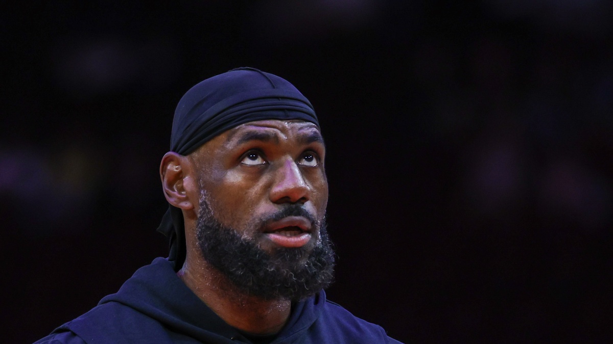 Los Angeles Lakers forward LeBron James #23 reacts to his shot before playing against the Houston Rockets at Toyota Center.