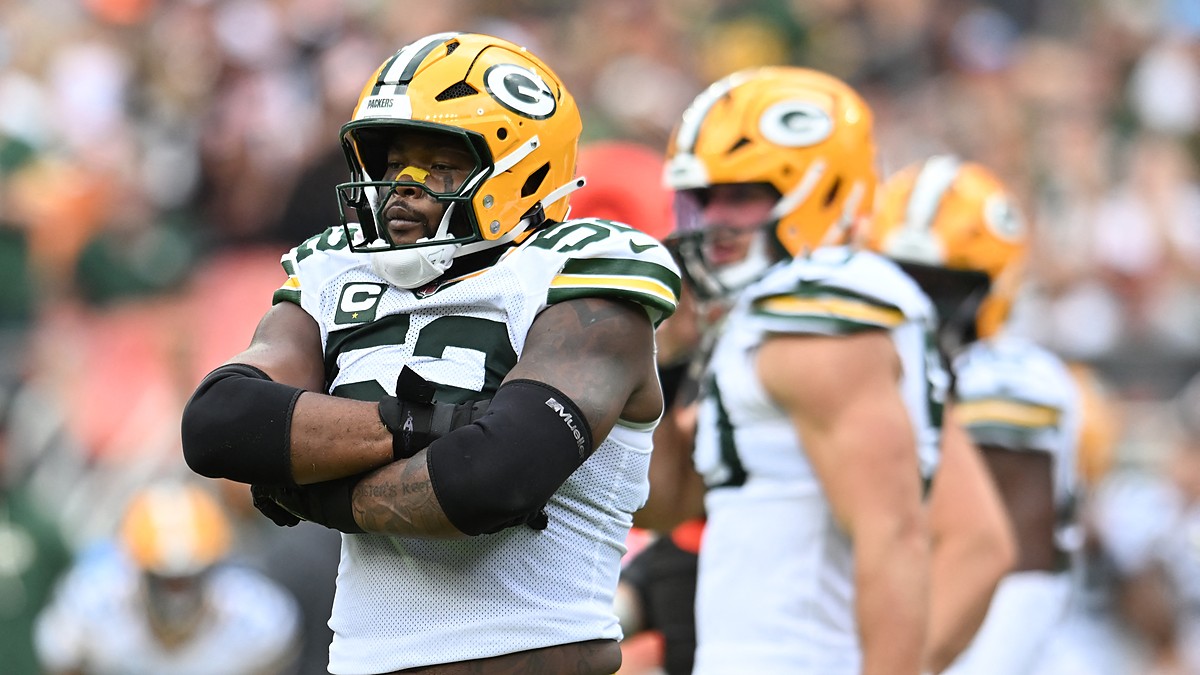 Green Bay Packers defensive end Rashan Gary crosses his arms in celebration after a sack against the Browns.