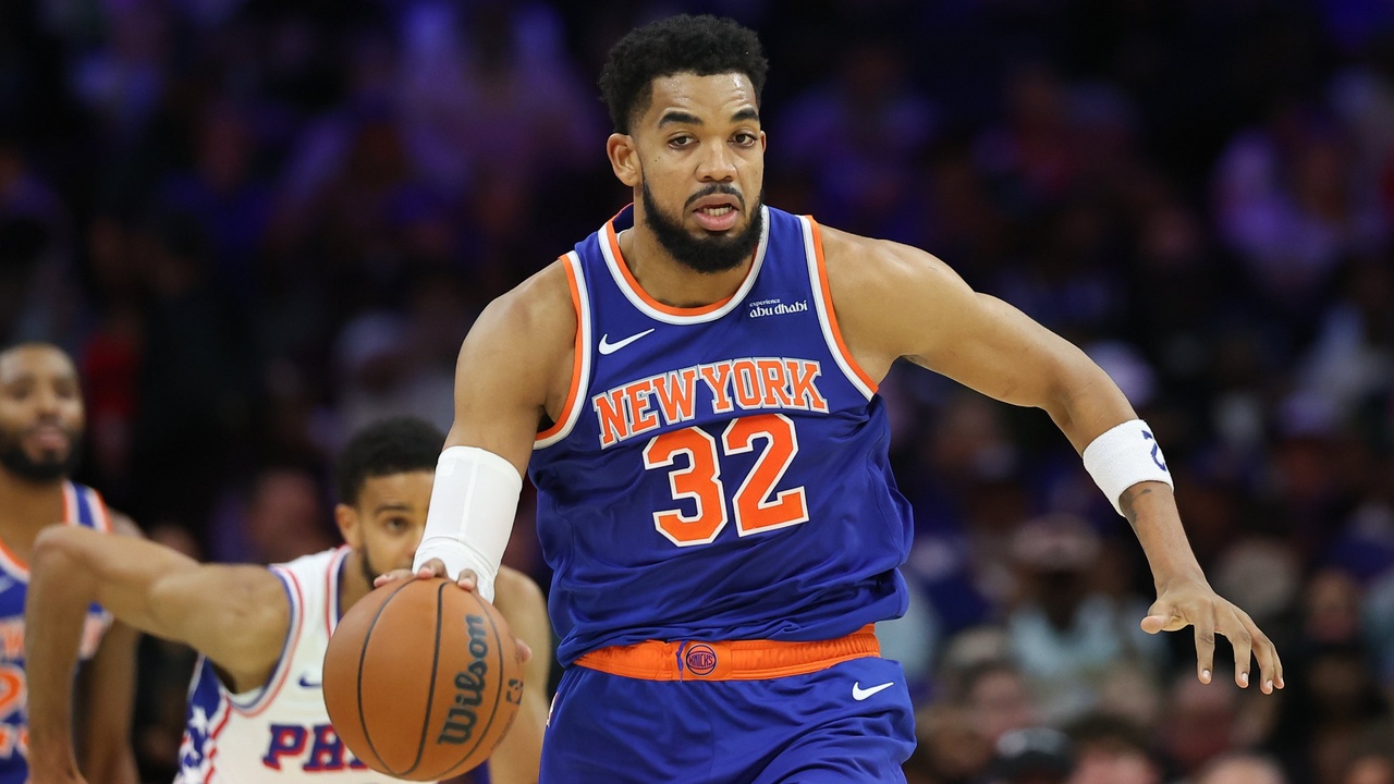 New York Knicks center Karl-Anthony Towns #32 in action against the Philadelphia 76ers during the second quarter at Xfinity Mobile Arena.
