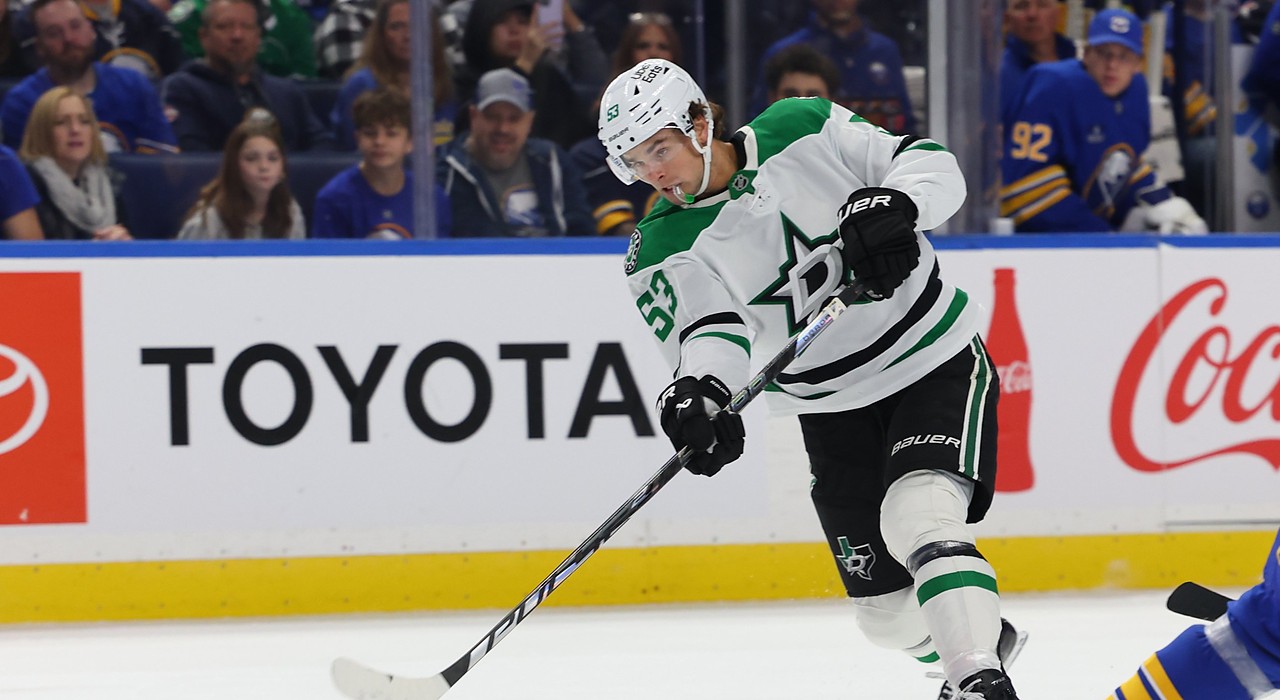 Stars center Wyatt Johnston follows through on a shot along the boards in Buffalo.